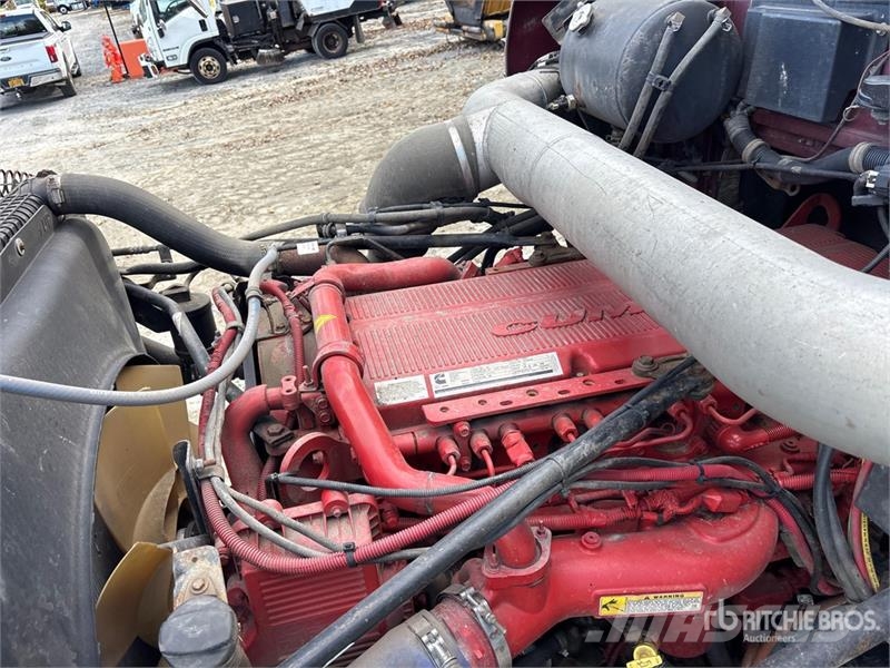 Western Star 4900 8x4 Tri/A Dump Truck Kipper