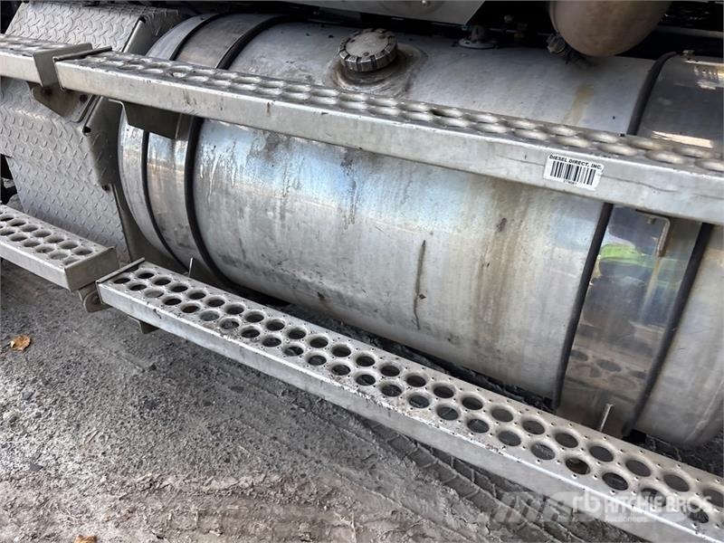 Western Star 4900 8x4 Tri/A Dump Truck Kipper