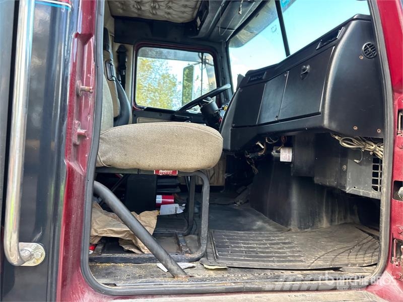 Western Star 4900 8x4 Tri/A Dump Truck Kipper