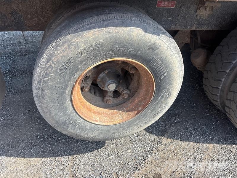 Western Star 4900 8x6 Grapple Truck 兩爪吊夾