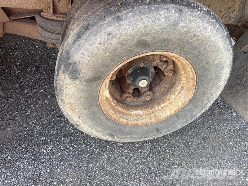 Western Star 4900 8x6 Grapple Truck 兩爪吊夾