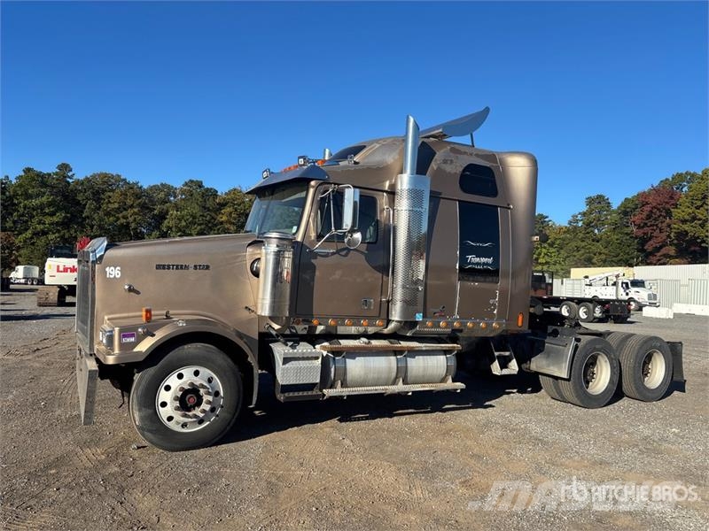 Western Star 4900FA Truck Tractor Units