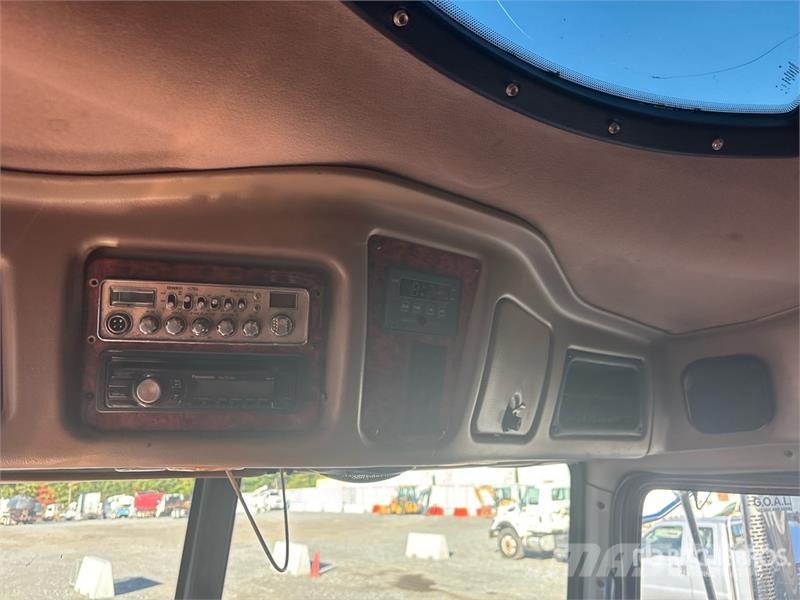 Western Star 4900FA Truck Tractor Units
