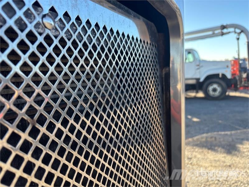 Western Star 4900FA Truck Tractor Units