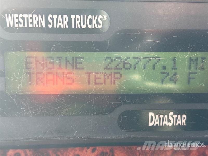 Western Star 4900FA Truck Tractor Units