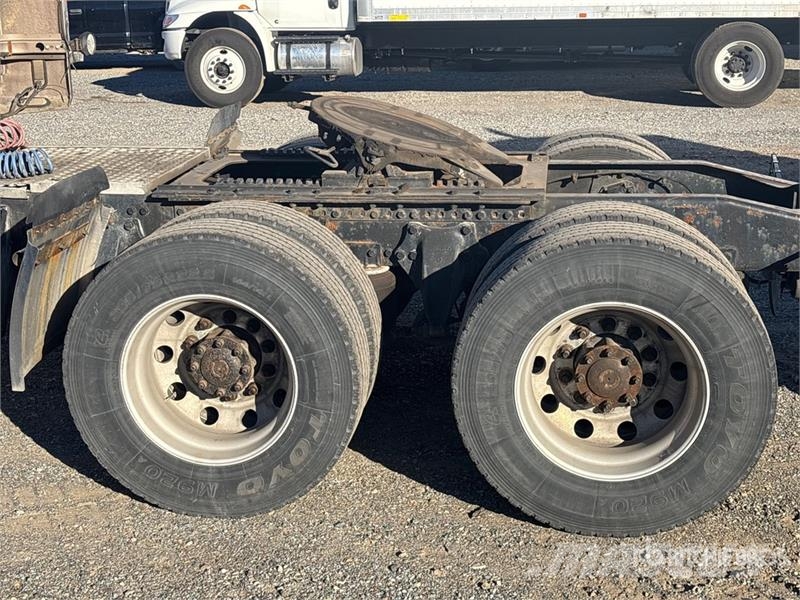 Western Star 4900FA Truck Tractor Units