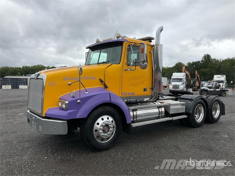 Western Star 4900SA 6x4 T/A Day Cab Truck Tractor Vilcēji