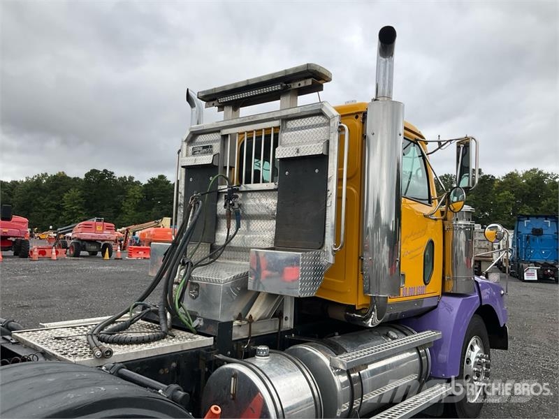 Western Star 4900SA 6x4 T/A Day Cab Truck Tractor Vilcēji