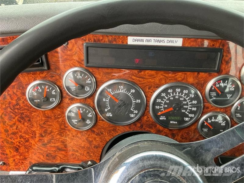 Western Star 4900SA 6x4 T/A Day Cab Truck Tractor Vilcēji