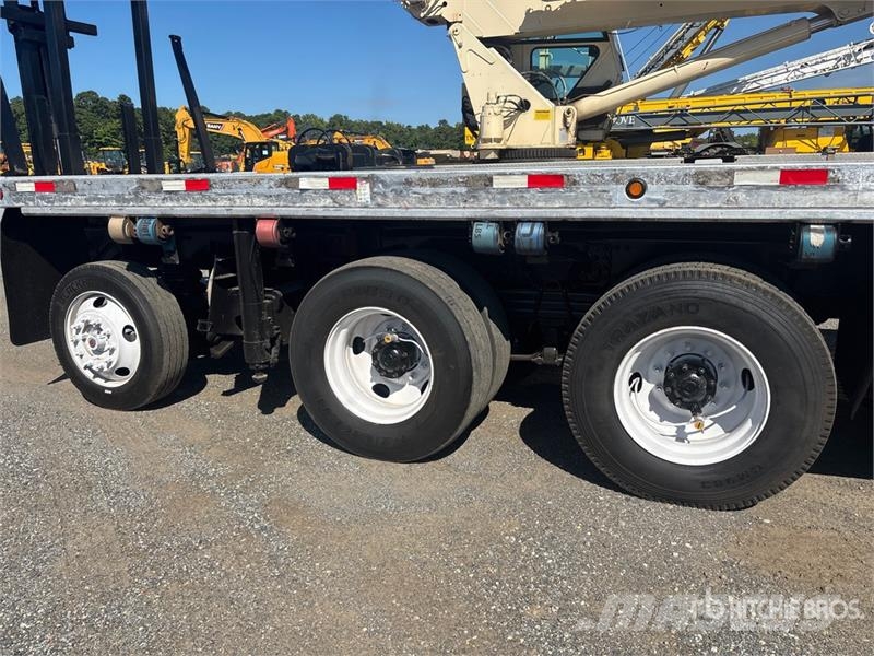 Western Star F390SE 8250 lb Knuckle Boom on Western Star 4700SB クレーントラック、ユニック車