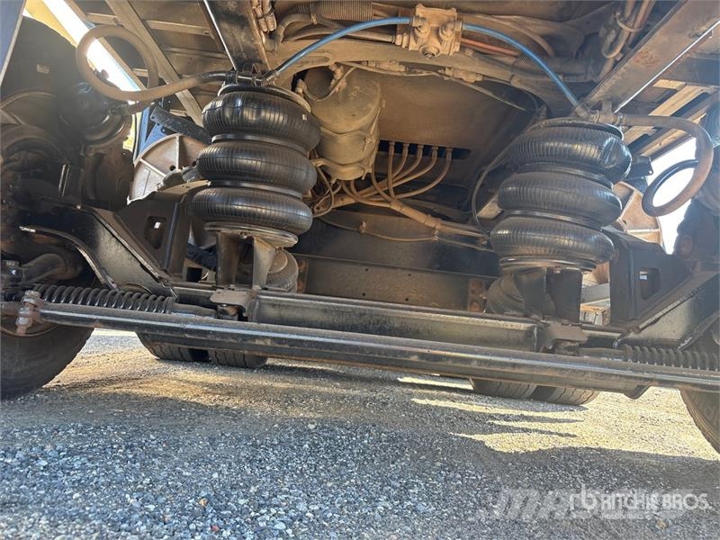 Western Star F390SE 8250 lb Knuckle Boom on Western Star 4700SB クレーントラック、ユニック車