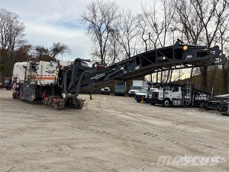 Wirtgen W2100 Fresa a freddo per asfalto