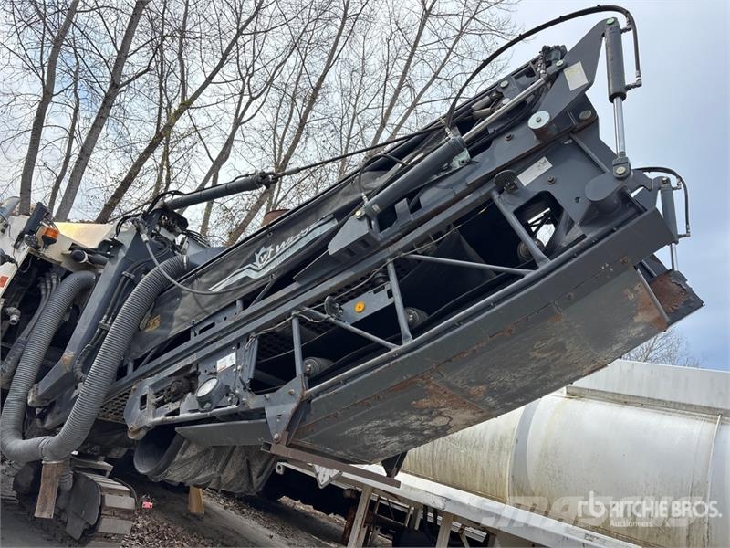 Wirtgen W2100 Fresa a freddo per asfalto