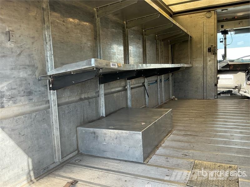 Workhorse W42 4x2 Step Van Furgons