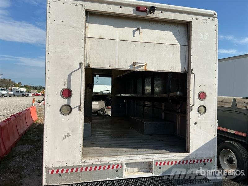 Workhorse W42 4x2 Step Van Furgons