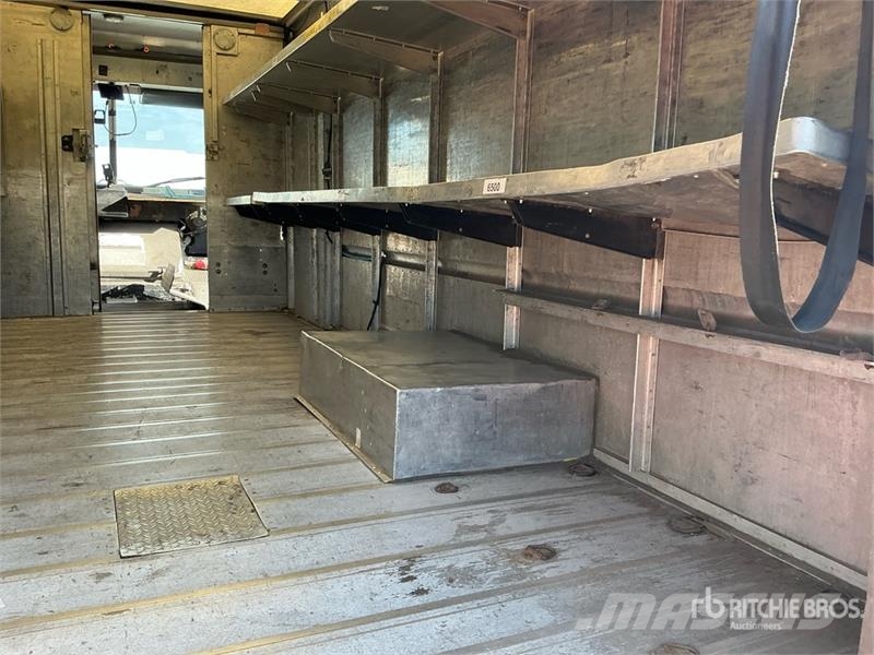 Workhorse W42 4x2 Step Van Furgons