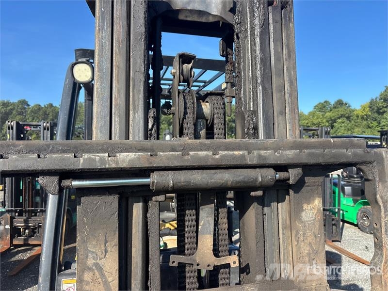 Yale GDP070VXNYSE091 6550 lb Cushion Tire Forklift Šakiniai krautuvai - Kita