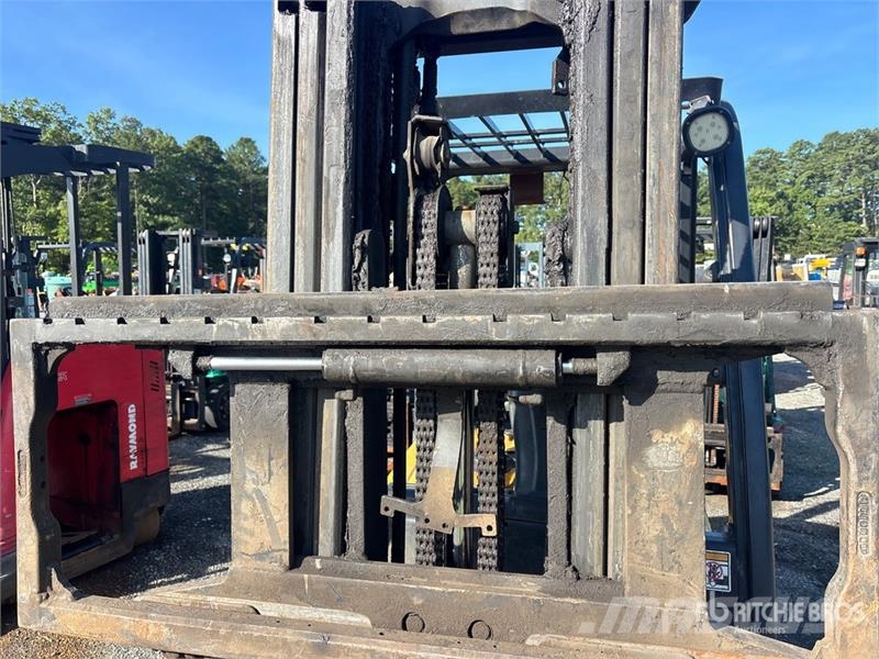 Yale GDP070VXNYSE091 6550 lb Cushion Tire Forklift Šakiniai krautuvai - Kita