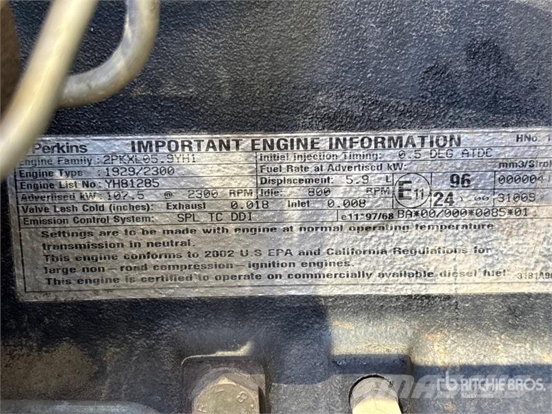Yale GP250DBEPDV143 22900 lb Pneumatic Tire Forklift 그 외 지게차