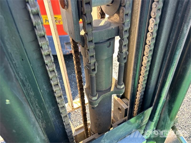Yale MCW040LEN24TE077 4000 lb Electric Stacker Samopogonski ručni viljuškari