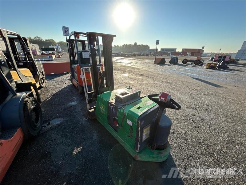 Yale MCW040LEN24TE077 4000 lb Electric Stacker Samopogonski ručni viljuškari
