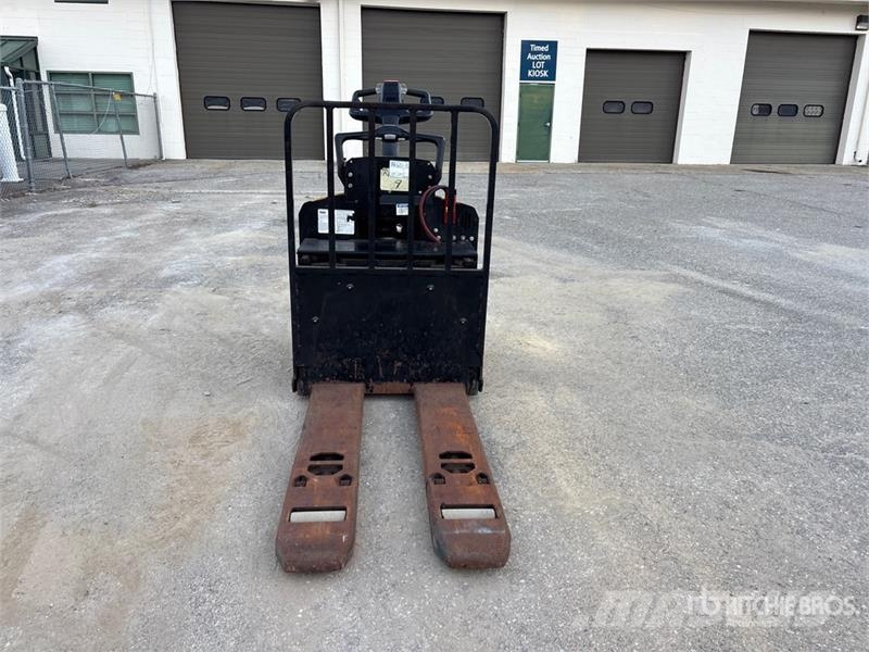 Yale MPE080VH 8000 lb Electric Pallet Jack Løftevogne