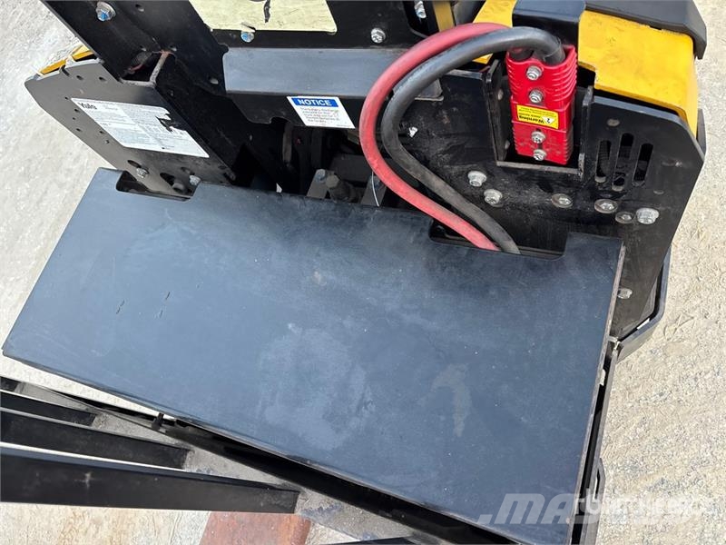 Yale MPE080VH 8000 lb Electric Pallet Jack Løftevogne