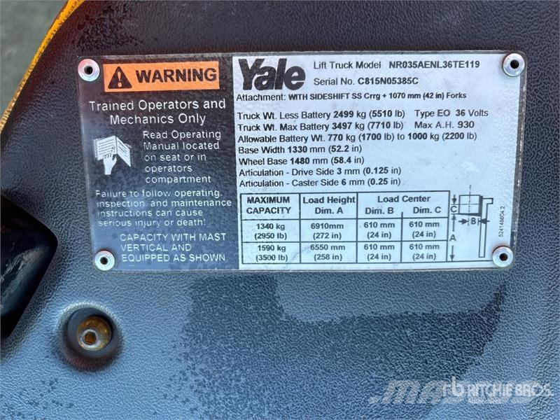 Yale NR035AENL36TE119 3500 lb Reach Truck Montacargas de alcance de gran altura