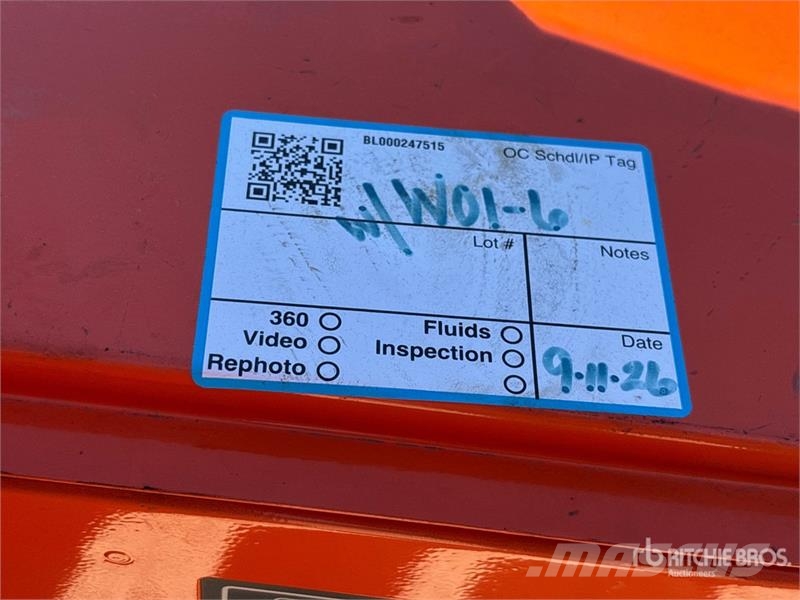 Yale NR035AENL36TE119 3500 lb Reach Truck Montacargas de alcance de gran altura