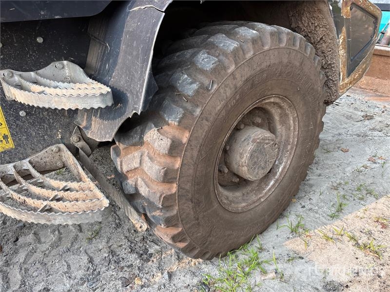 Yanmar V8 Wheel Loader Utovarivači na točkove
