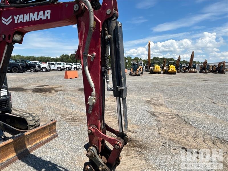 Yanmar ViO35-6A Miniescavatori