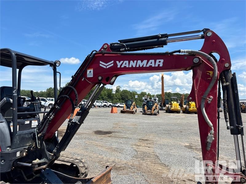 Yanmar ViO35-6A Miniescavatori