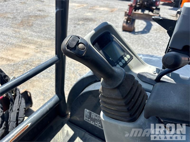 Yanmar ViO35-6A Miniescavatori
