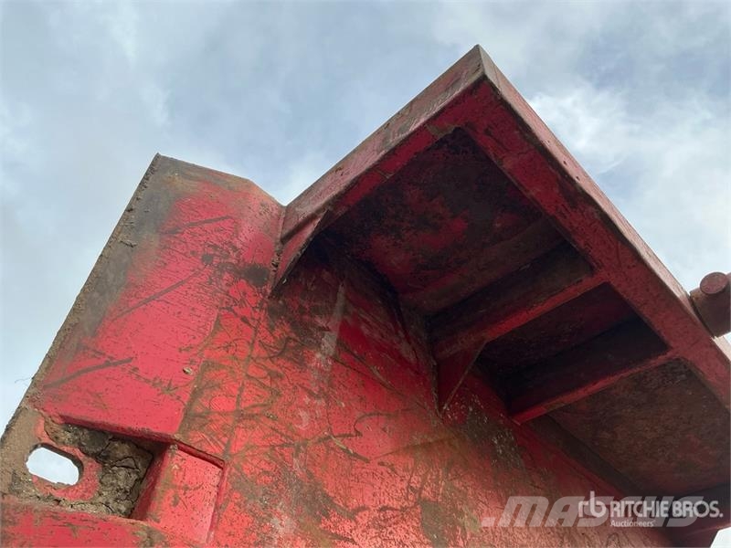 10 ft x ft in (4 in Wall) Manhole Box Oprema i rezervni dijelovi za bušenje