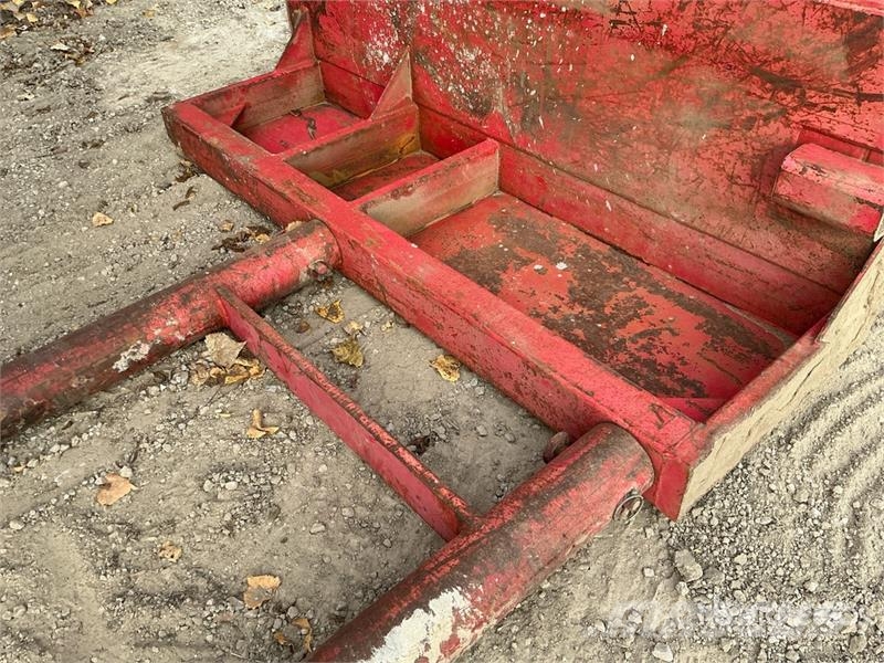 10 ft x ft in (4 in Wall) Manhole Box Oprema i rezervni dijelovi za bušenje