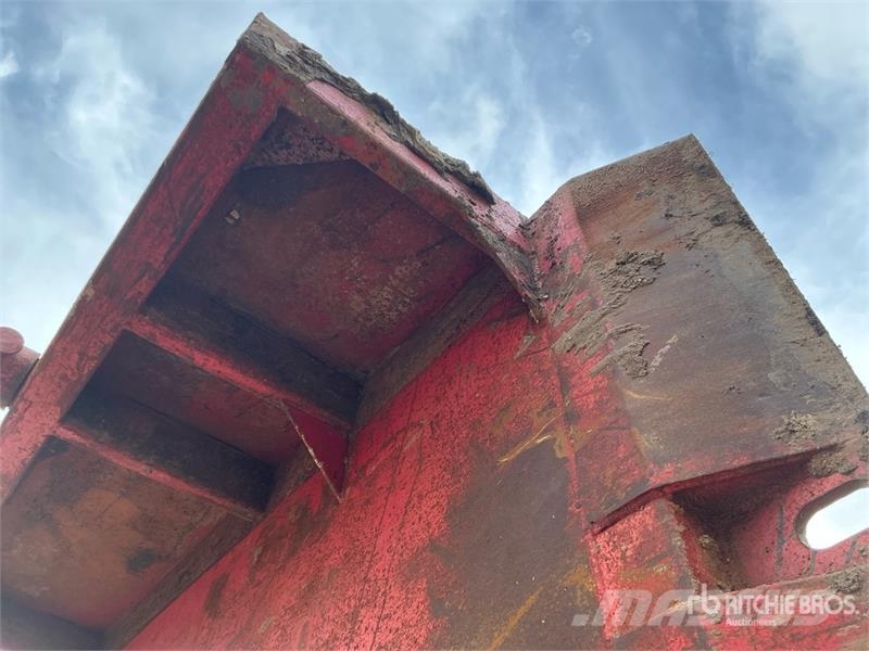 10 ft x ft in (4 in Wall) Manhole Box Oprema i rezervni dijelovi za bušenje