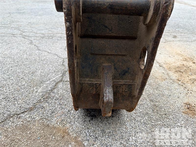  10 in Digging Excavator Bucket - Fits Yanmar دلاء