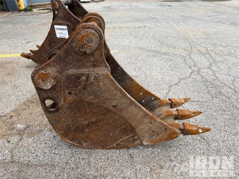  10 in Digging Excavator Bucket - Fits Yanmar دلاء