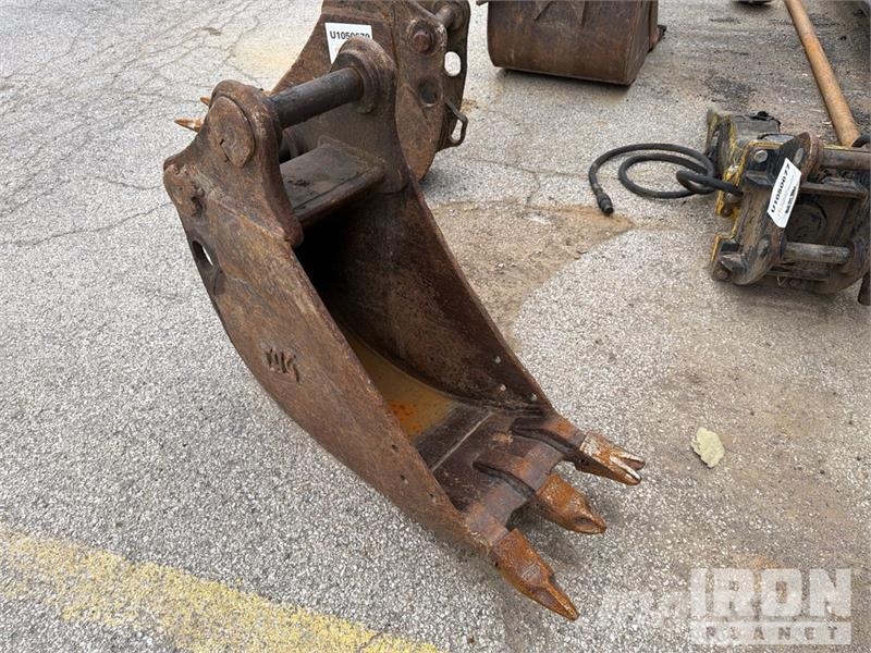  10 in Digging Excavator Bucket - Fits Yanmar دلاء