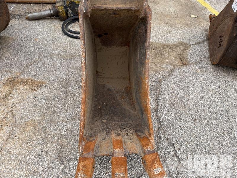  10 in Digging Excavator Bucket - Fits Yanmar دلاء