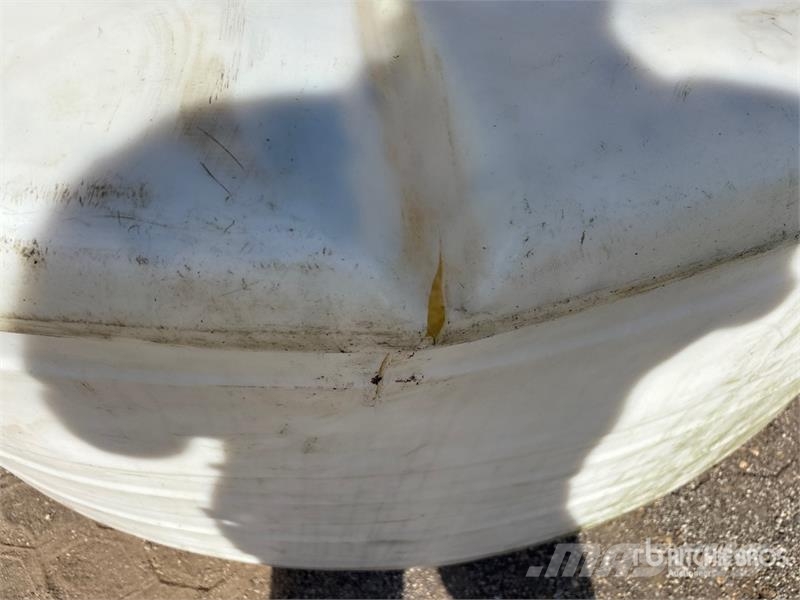1000 gal Water Tank Fuel and additive tanks