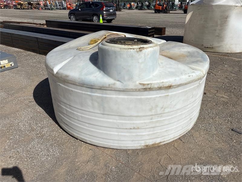 1000 gal Water Tank Fuel and additive tanks