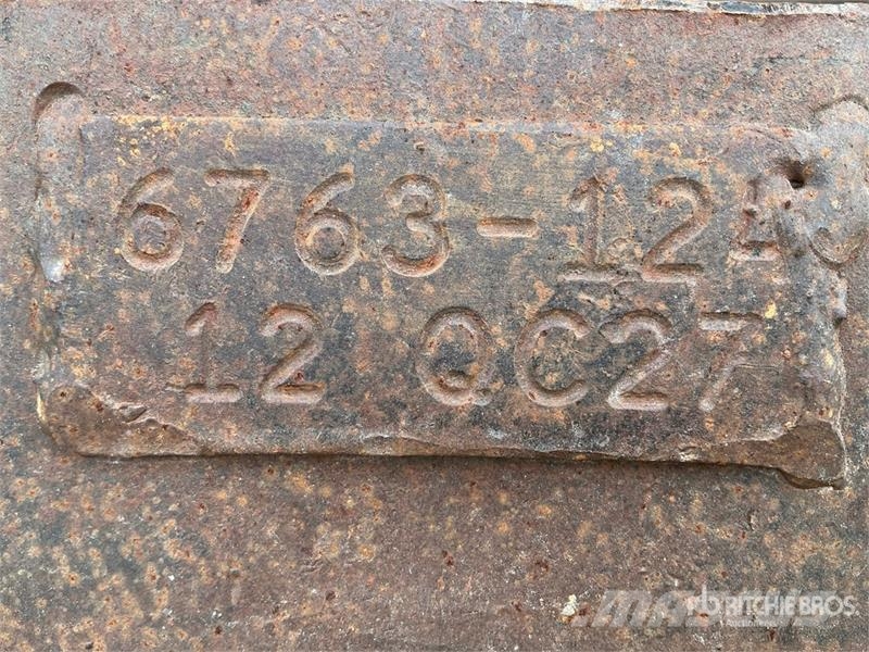 12 in Digging Tag Excavator Bucket - Fits Takeuchi Kašike / Korpe