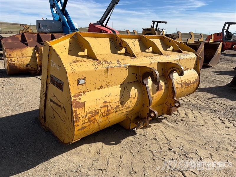  127 in Wheel Loader Bucket - Fits JD 744k Baldes