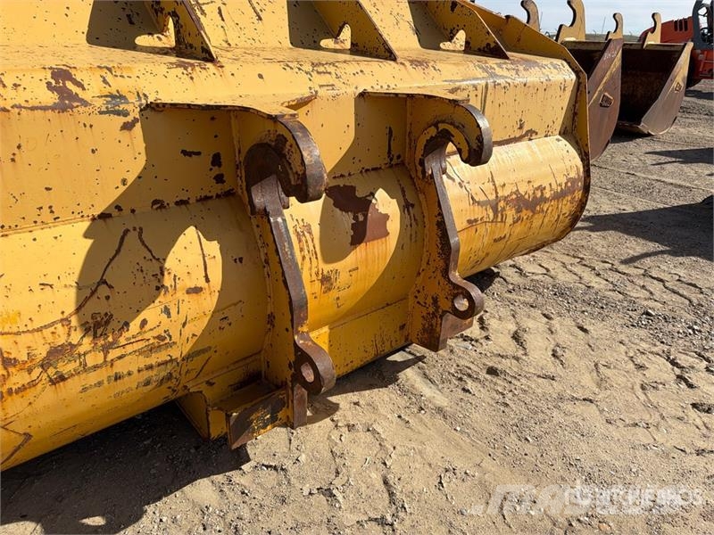  127 in Wheel Loader Bucket - Fits JD 744k Baldes