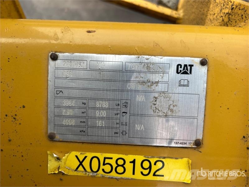  153 in Cushion Dozer Blade - Fits Cat D8R Cuchillas