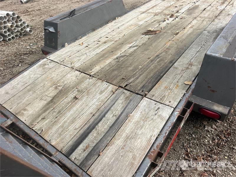  16 ft T/A Equipment Trailer Járműszállító pótkocsik