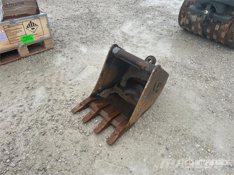 18 in Digging Excavator Bucket Kašike / Korpe