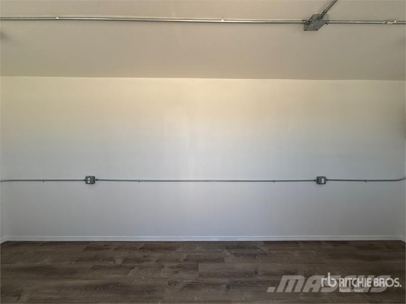  20 ft x 8 ft Skid-Mounted Mobile Office Storage Co حاويات تخزين