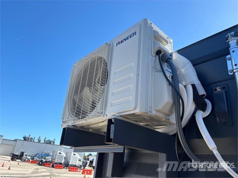  20 ft x 8 ft Skid-Mounted Mobile Office Storage Co حاويات تخزين
